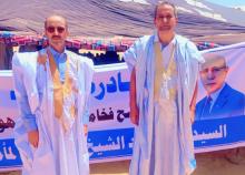 من اليمين إلى اليسار أحمد ولد سيدي أحمد اعل والزعيم التقليدي سيد أحمد ولد ايده ولد اللب
